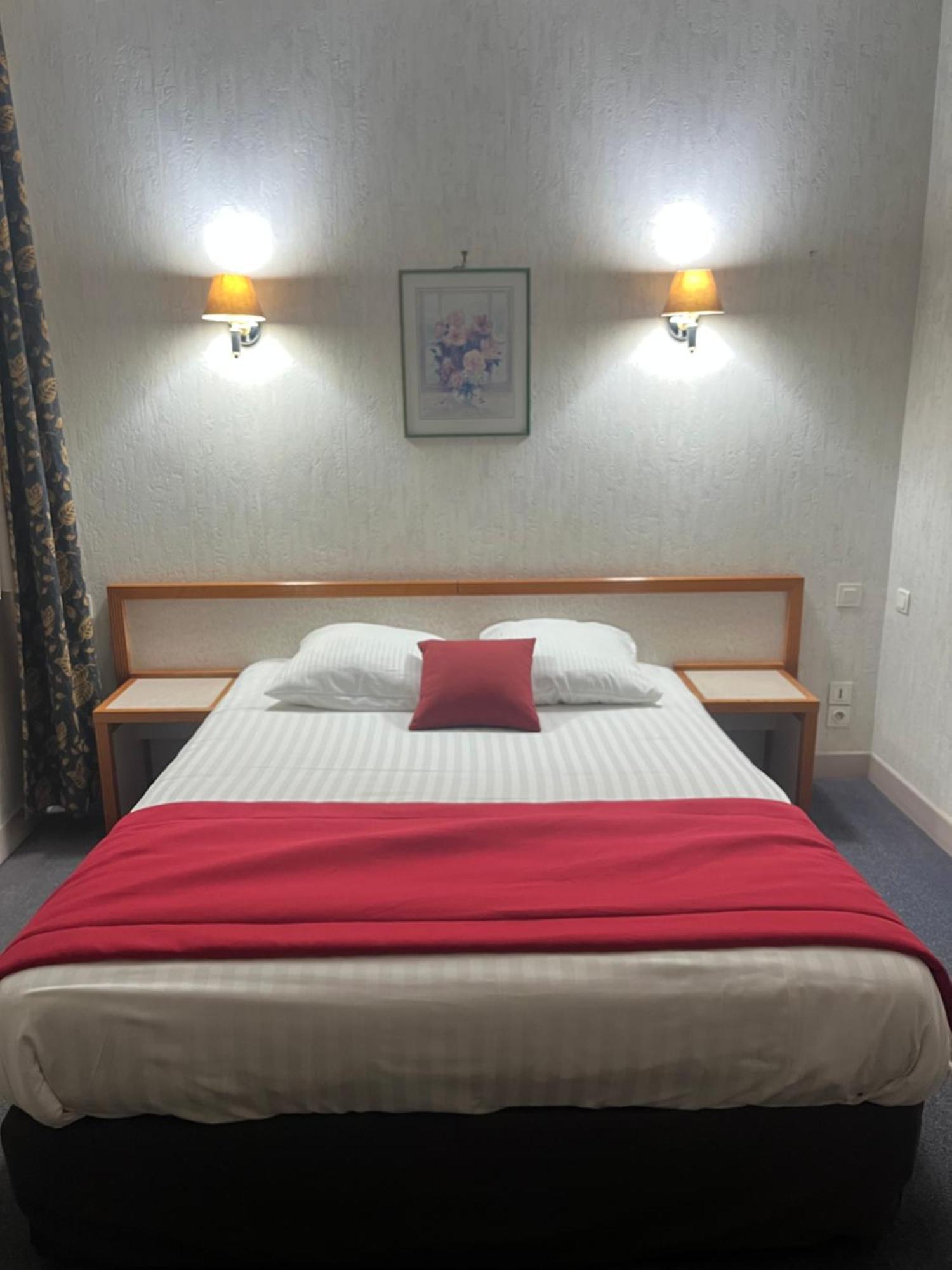 Val Saint Hilaire Hotel
